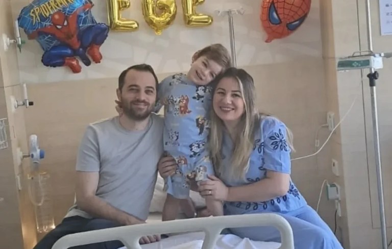 Uras Ege, Dubai’de gen tedavisine başladı!
