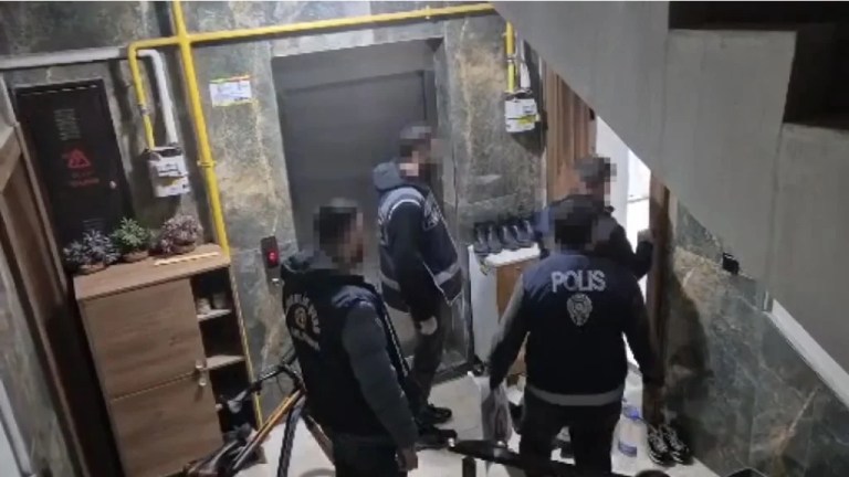 Kocaeli merkezli siber dolandırıcılıkta 19 tutuklama!