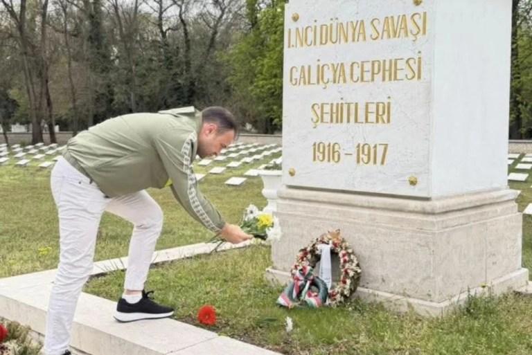 Kocaeli Ülkü Ocakları’ndan Galiçya Şehitliği’ne ziyaret
