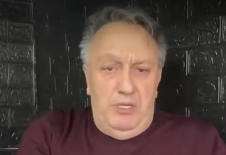 İsmail Türüt’ten atkı açıklaması: Adam olun!