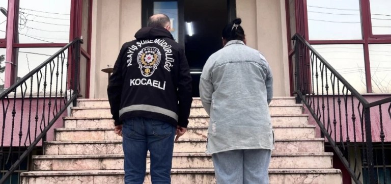 Bilişim Hırsızlığı Zanlısı Darıca’da Yakalandı
