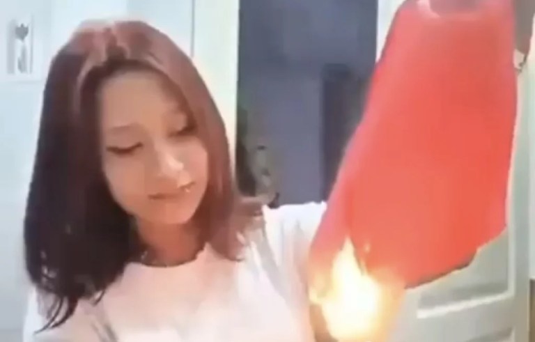 İstanbul’da bayrak yakan şüpheliye adli kontrol