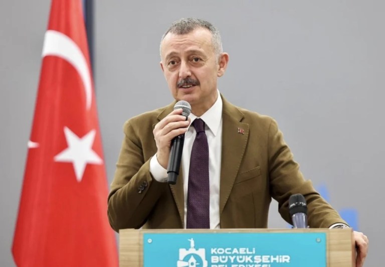 Büyükakın’dan 23 Nisan açıklaması: Gölge düşürmeyin