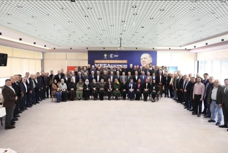 AK Parti Kocaeli’de Vefa Buluşması