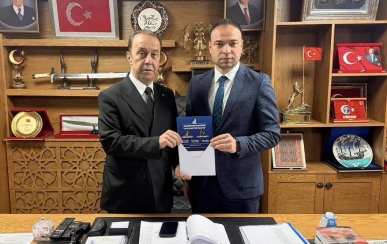Kocaeli Ülkü Ocakları’ndan MHP İl Başkanı’na konser daveti