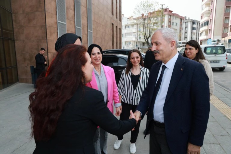 Gebze Belediyesi’nden kadın muhtarlara özel gezi