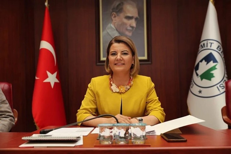 Hürriyet’ten görev devri sonrası sert sözler