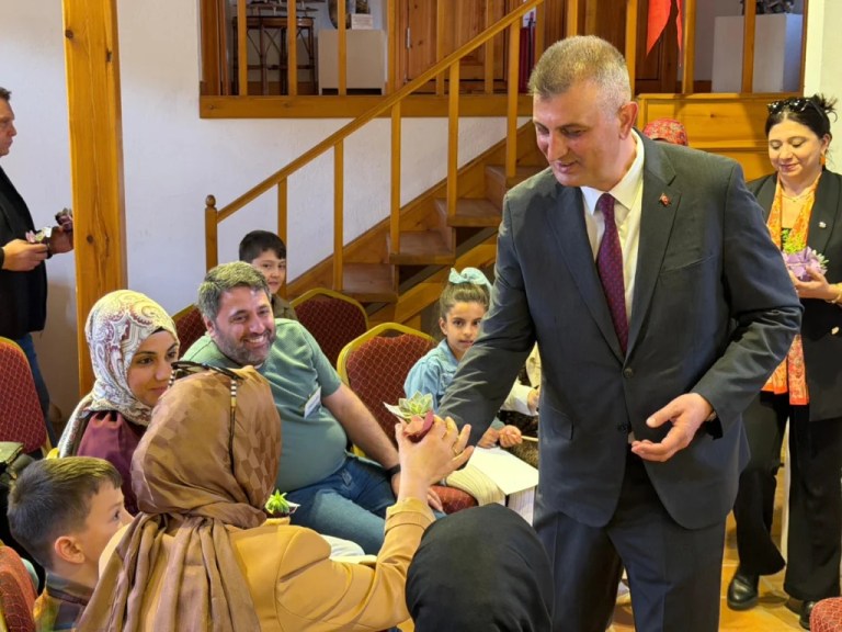 Gölcük’te Anneler Günü’ne özel atölye