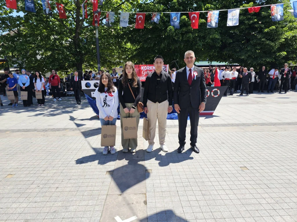 Gölcük’te 19 Mayıs coşkusu yaşandı