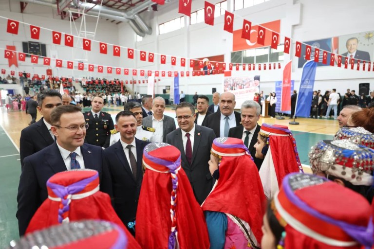 Derince’de 19 Mayıs coşkusu