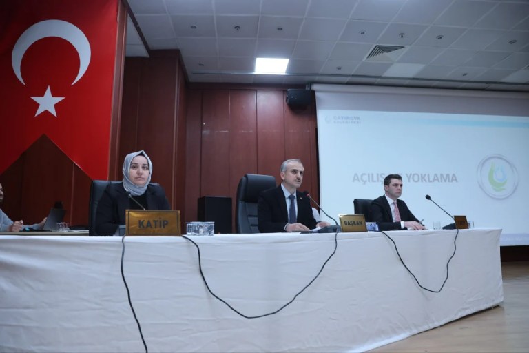 Çayırova Meclisi’nden öğrencilere YKS desteği