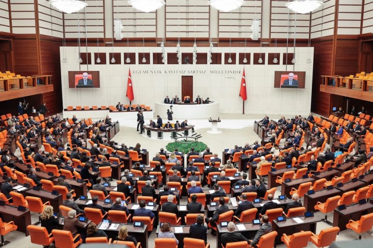 Varlık barışı teklifinin ilk maddeleri kabul edildi