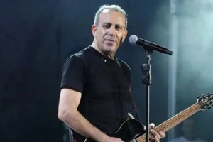 Haluk Levent konserinde fenalaştı