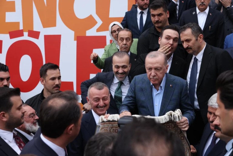 Cumhurbaşkanı Erdoğan’dan Kocaelispor Müzesi’ne imza