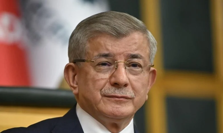 Davutoğlu: Siyaseti dizayn çabası