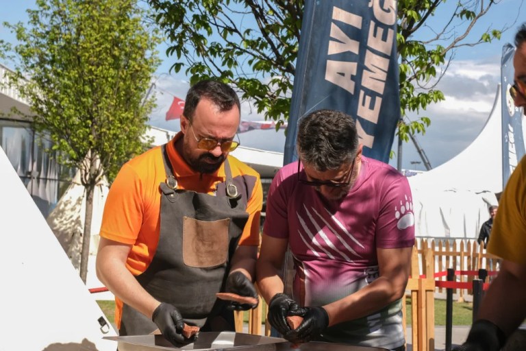 EnFest’te Ayı Yemeği Damakları Şaşırttı