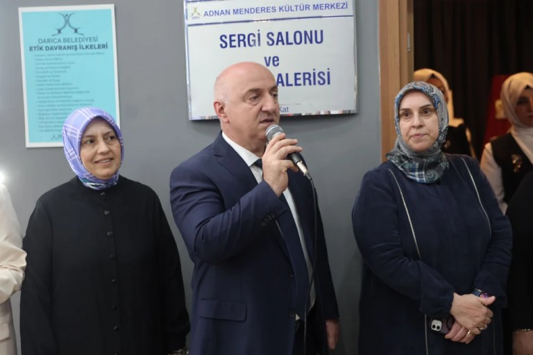 Engelsiz yetenekler eserleriyle büyüledi