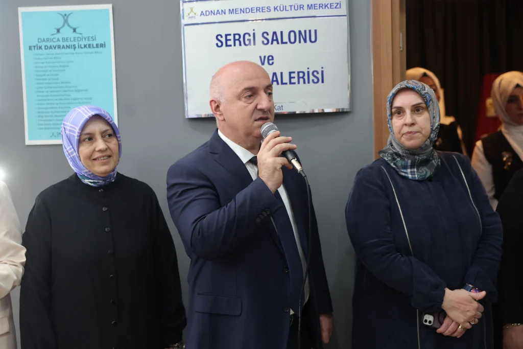 Engelsiz yetenekler eserleriyle büyüledi