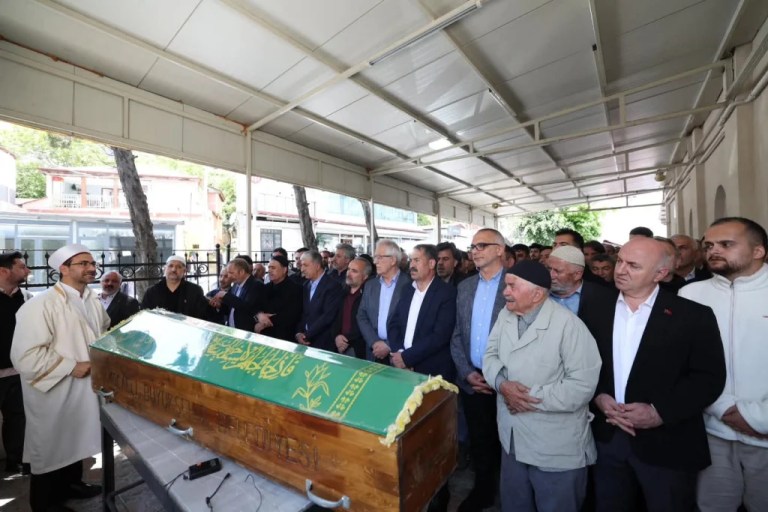 Dilovası Başkan Yardımcısı Gültekin son yolculuğuna uğurlandı