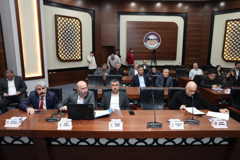 Körfez Meclisi amfi tiyatroya onay verdi
