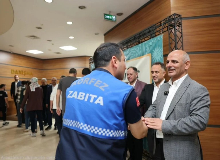 Körfez Belediyesi’nde bayramlaşma