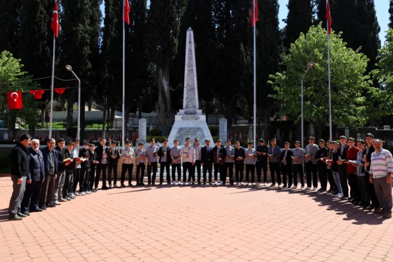 Kut’ül Amare Şehitleri İzmit’te Dualarla Anıldı
