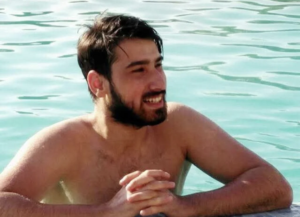 İzmit’te 5. kattan düşen genç kurtarılamadı!