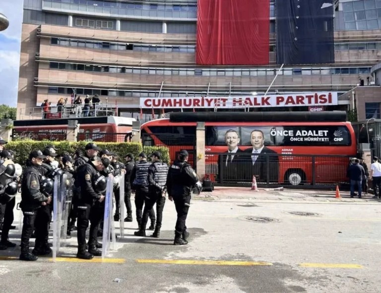 CHP Genel Merkezi’ne icra tebligatı
