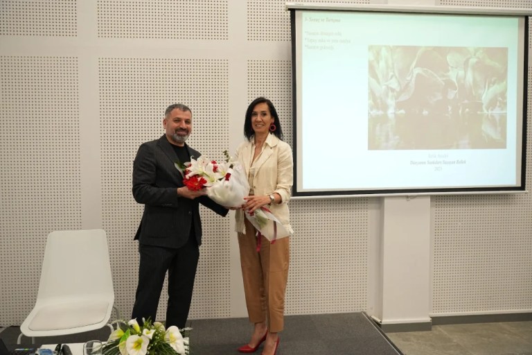 Sanatçı Yaşar’dan Seka Sanat’a övgü