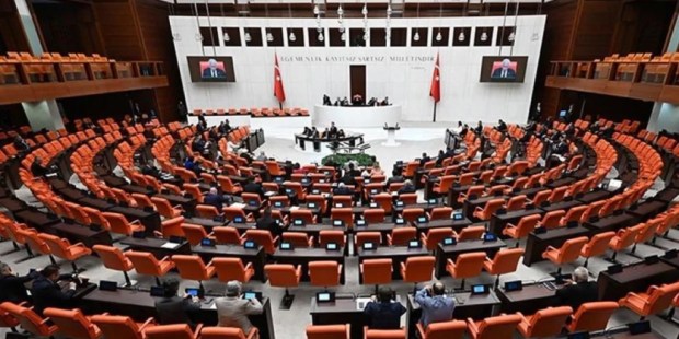 12 Vekil İçin Dokunulmazlık Fezlekeleri