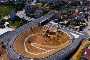 Başkan Büyükakın yeni kavşağı TOGG ile test etti