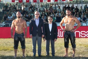 Feyzullah Aktürk başpehlivan oldu