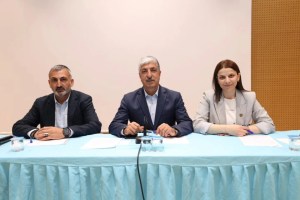 Dilovası Meclisi’nde Başkan Ömeroğlu’ndan mesajlar