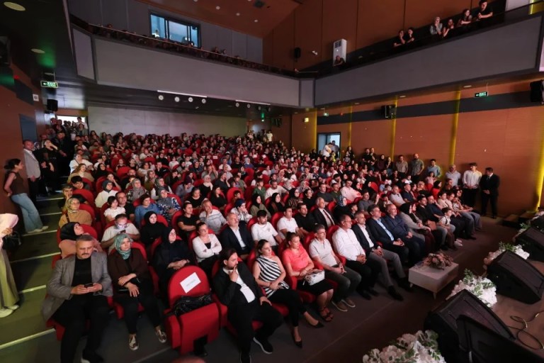 Kartepe Genç Akademi’den göz dolduran gece