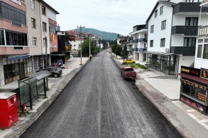 Gölcük Adnan Menderes Caddesi yenileniyor