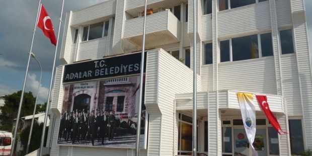 Adalar Belediyesi’nde Başkan gözaltında!