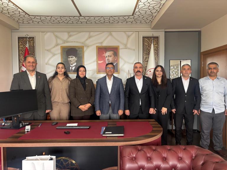 MHP Dilovası İlçe Teşkilatından İlçe Milli Eğitim Müdürü Vedat Çetin’e Ziyaret
