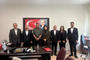 MHP Dilovası eğitim kurumlarını ziyaret etti