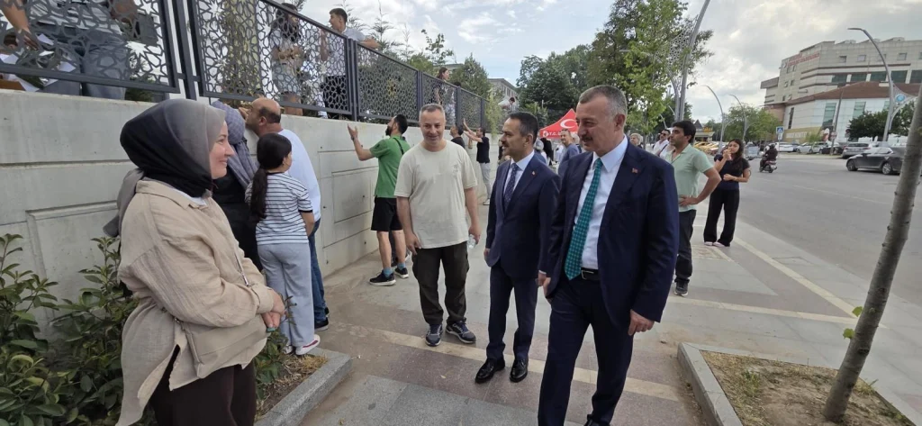 Vali Aktaş ve Başkan Büyükakın’dan LGS velilerine ziyaret