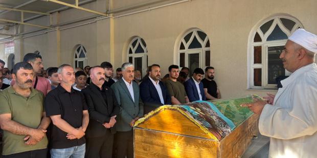 MHP Dilovası Teşkilatı Çalışkan Ailesini Yalnız Bırakmadı
