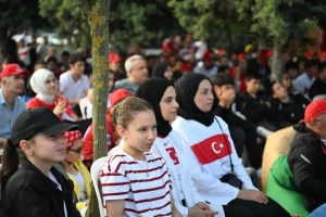 Kartepeliler Milli Takım için tek yürek oldu
