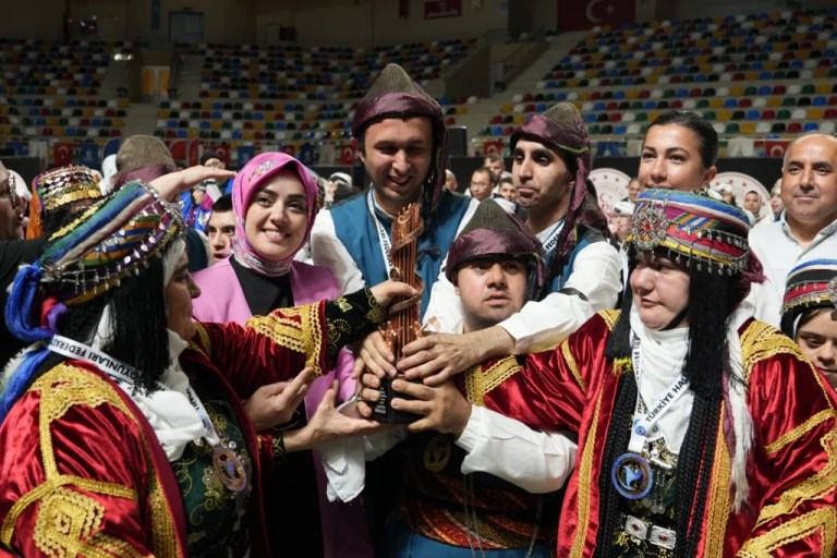 Kocaeli’de Engelsiz Adımlar Şampiyonası bitti