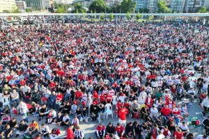 Kocaelililer milli maçta tek yürek!