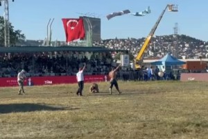 Feyzullah Aktürk Sekapark’ta Altın Kemer’i kazandı