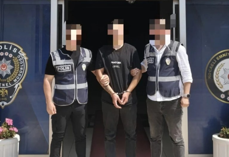 Firari cephanelik ve uyuşturucuyla yakalandı!