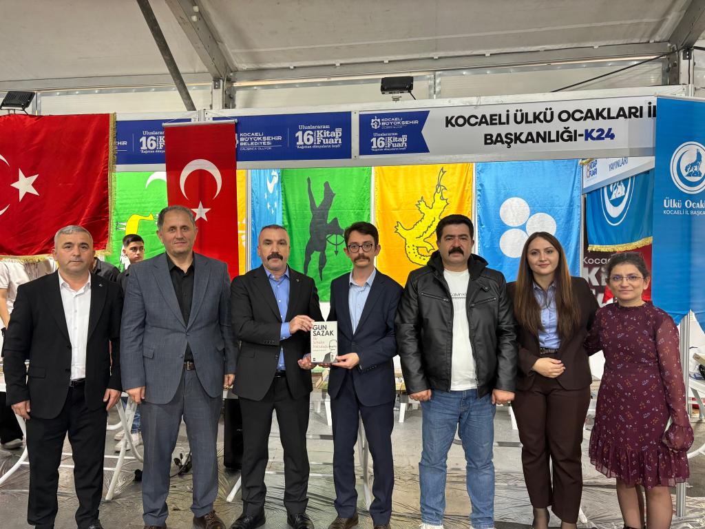 MHP Dilovası İlçe Teşkilatı, 16. Uluslararası Kocaeli Kitap Fuarı’nı ziyaret etti