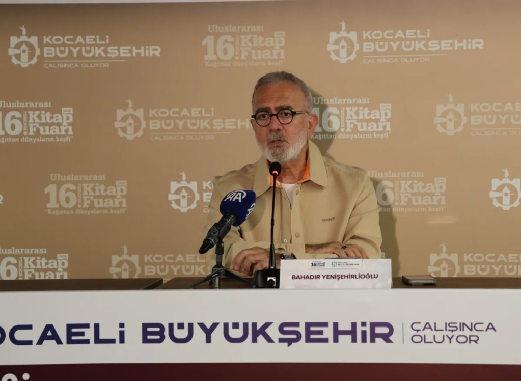 Bahadır Yenişehirlioğlu okurlarıyla buluştu - 3. görsel