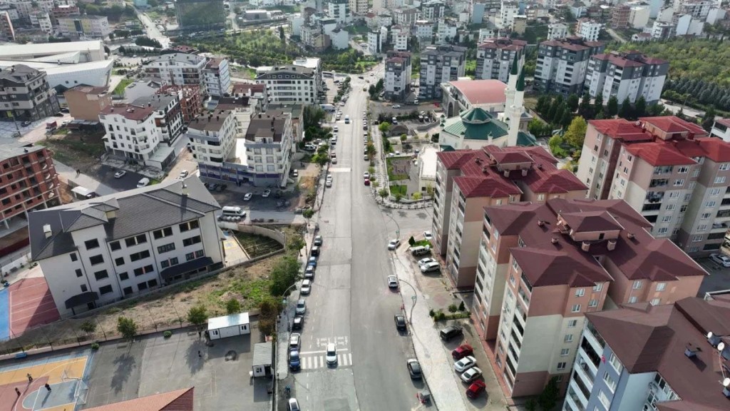 Bahriye Üçok Caddesi yenileniyor