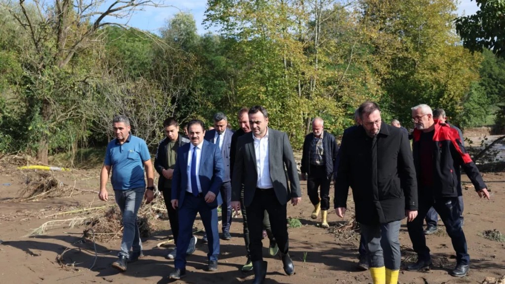 Başiskele’de sel mağduru çiftçiye destek