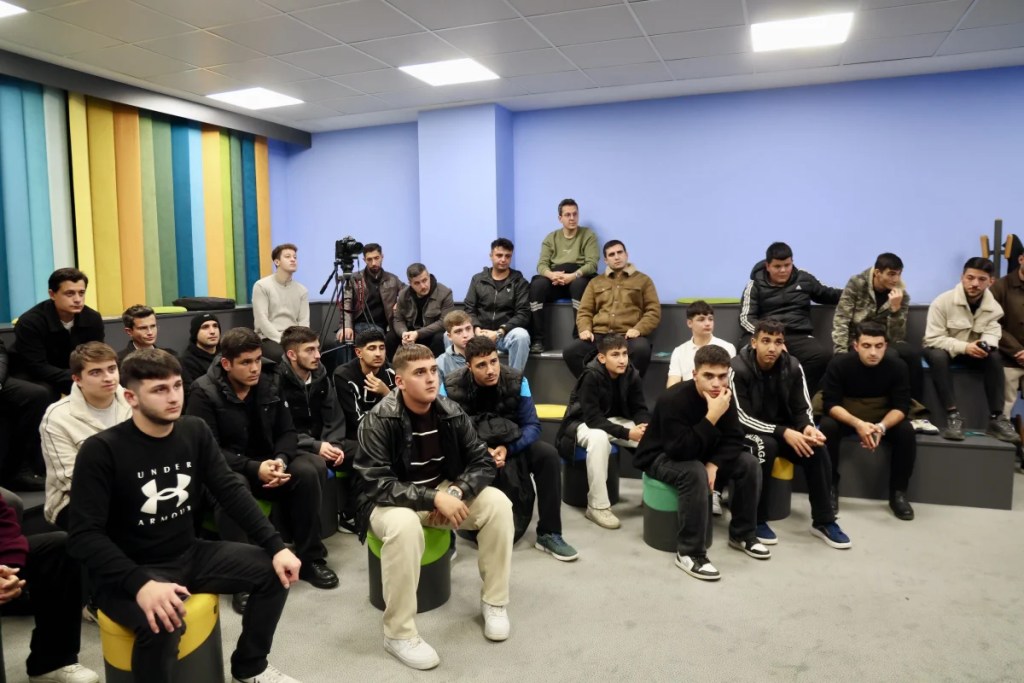 Başkan Bıyık gençlerle buluştu - 3. görsel